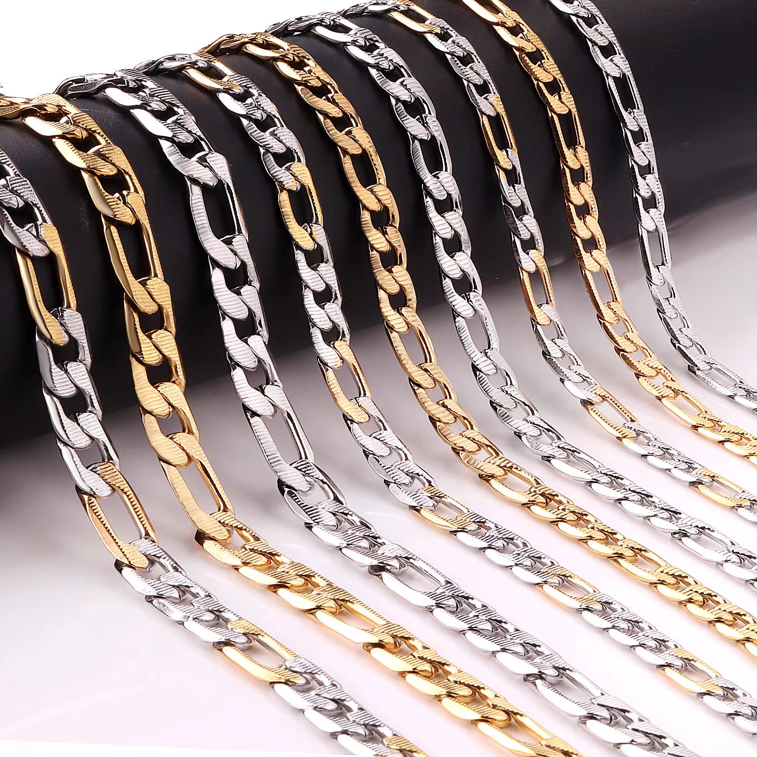 Gothic 18K Gold Plated Chains Necklace for Man Wholesale 6/8/10Mm Cuban Link Chain High Quality Stainless Steel